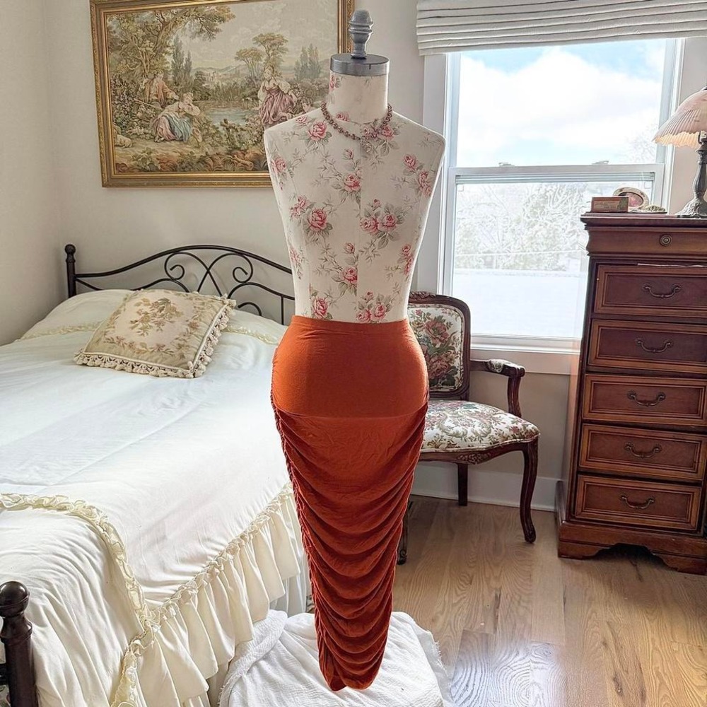 shein rust ruched‎ maxi skirt size small